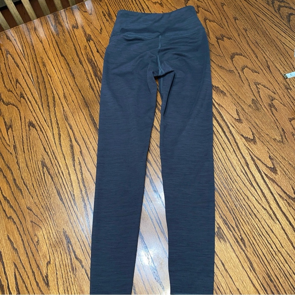 American Eagle Women’s XS Gray Everything Legging High Rise Compression Yoga